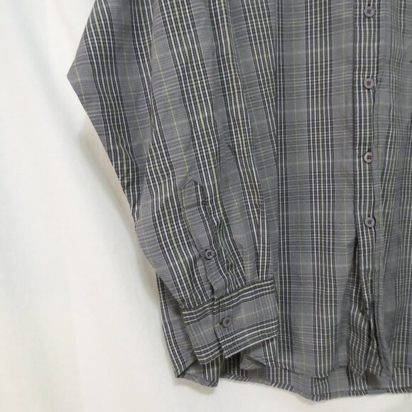 BACK COUNTRY | 2X | Plaid Grey Button-Up Shirt | Chest Pocket - Picture 6 of 14